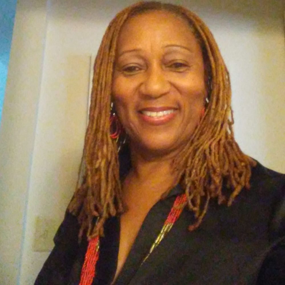Meet your Posher, Lindafaye